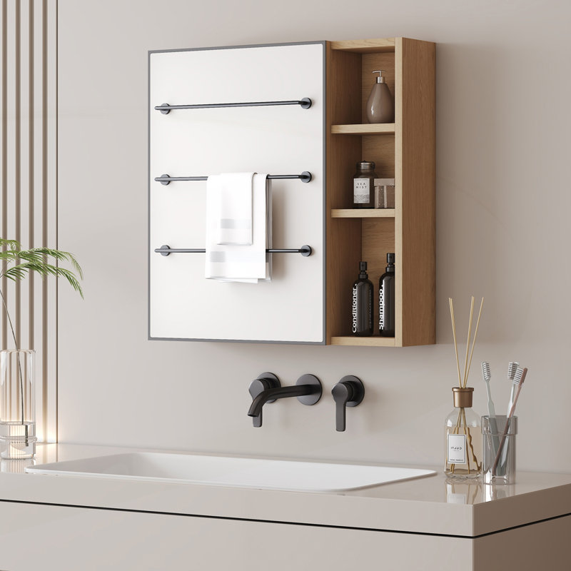 Armoire à miroir polyvalente en bois naturel avec beaucoup de rangement et peu d'espace