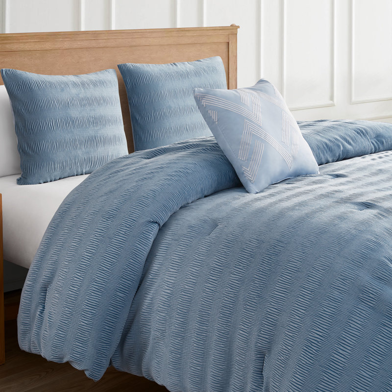 Ensemble d'édredon 4 pièces Bryn, Queen Comforter + 4 of Additional Pieces Included, Blue