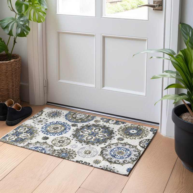 Premium Machine Washable Prisco Pewter Rug, Rectangle 1'8" x 2'6"