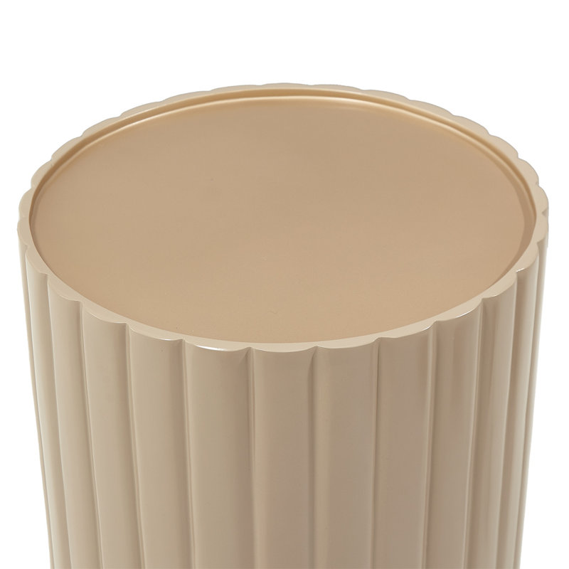 Malibu Crest End Table, Chardonnay