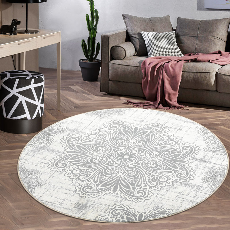 Saruf Washable Floral Indoor Rug, Round 4'