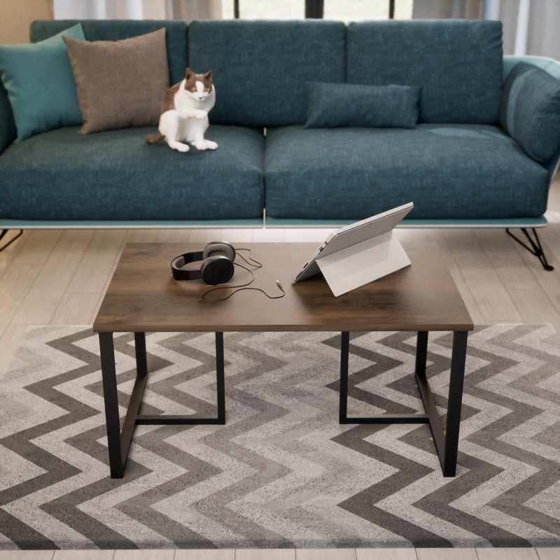 T-laura Coffee Table Walnut