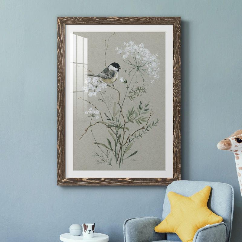 Bouquet de grâce, oiseau I - reproduction de cadre photo sur papier, H 37,5 po x l 27,5 po x P 1,5 po, Noyer