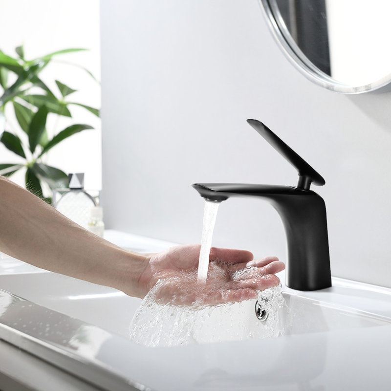 Single Hole Bathroom Faucet In Matte Black Finish, Brass Construction With Flow & Temperature Control For Daily Use Sink Aerator, Vanity And Washbasin,
