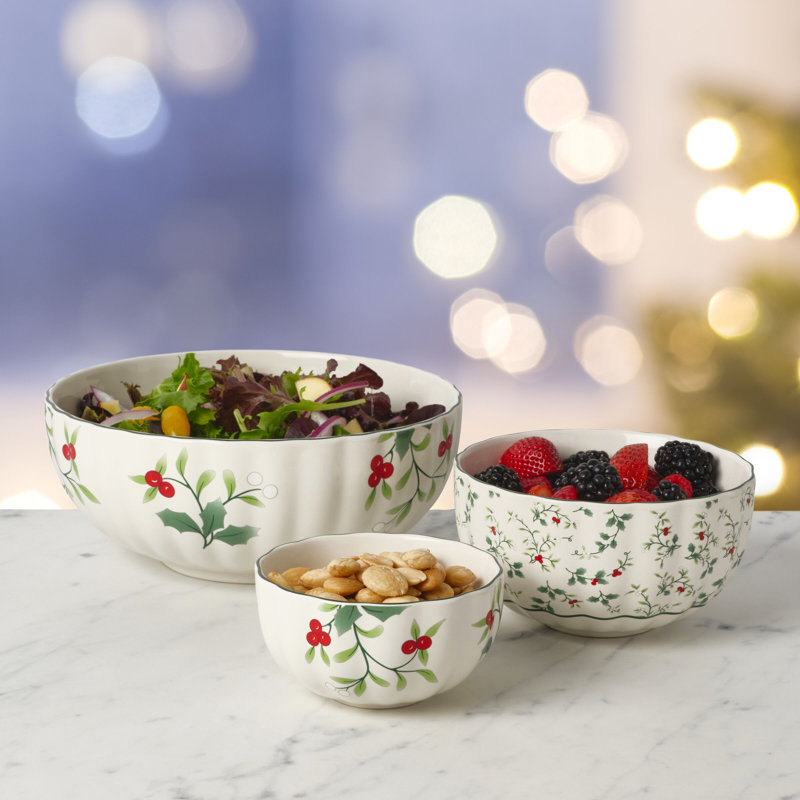 Pfaltzgraff Winterberry 3-Piece Scalloped Serving Bowl Set