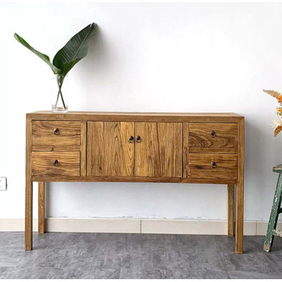 Minimalist Natural Wood Entryway Console with Visible Grain