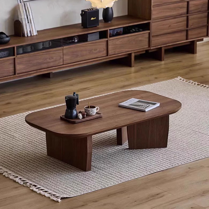 Une table basse à texture naturelle, H 14,96 po x L 47,24 po x l 23,62 po