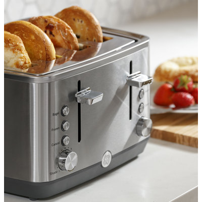 GE 4-Slice Toaster