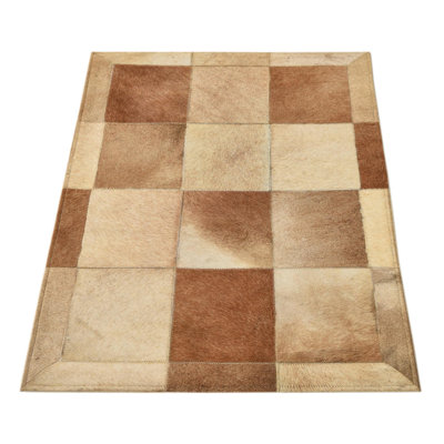 Tapis en cuir de vache brun clair