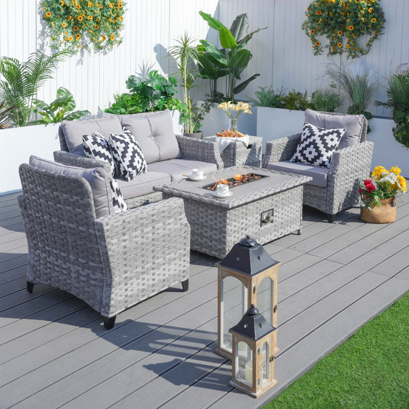 Ensemble de patio complet 5 pièces avec coussins