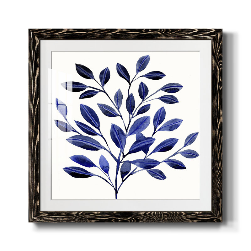Deep Blue Branch II - reproduction encadrée de qualité supérieure - prête à être accrochée, Papier encadré noir vieilli
