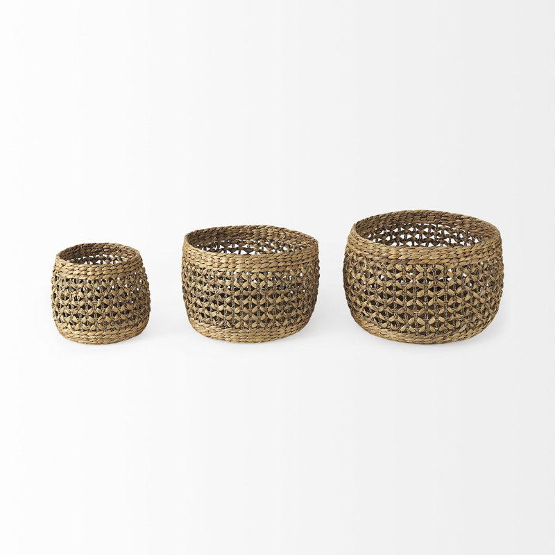 Three Posts™ Mehara Seagrass Decorative Basket