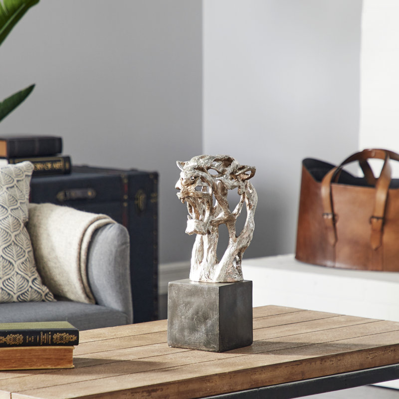 Tête en polystone Daryll avec base rectangulaire