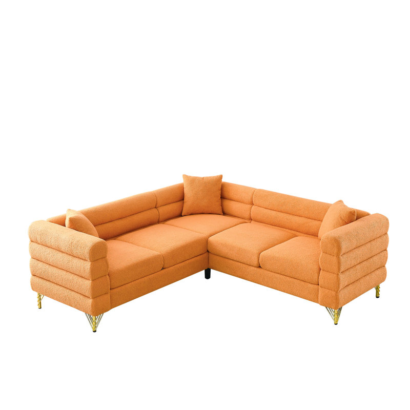Grand canapé d'angle de 81,5 pouces en forme de L. Design moderne épuré pour la chambre à coucher. Cadre en bois massif et en métal. Matériau orange, rembourrage en mousse. 3 coussins, capacité de siège de 250 lb.