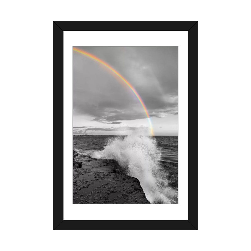 Clarks Point, impression arc-en-ciel sur toile, 24" H x 16" W x 1" D, Papier avec cadre noir, Blanc