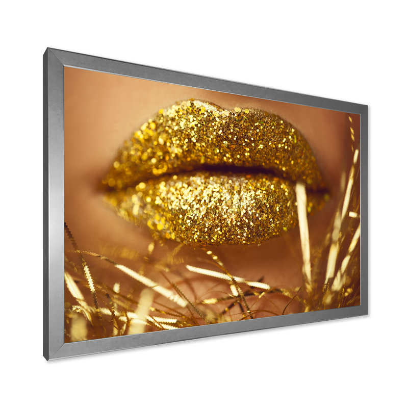 Golden Woman Lips - Photographie sur toile, Cadre photo argenté, H 24 po x l 32 po x P 1 po