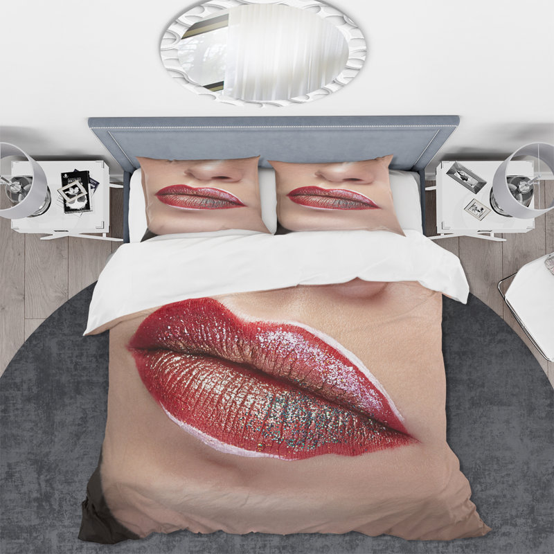 Gros plan sur les lèvres avec maquillage professionnel et rouge à lèvres - Ensemble de housse de couette moderne - Polyester en microfibre
