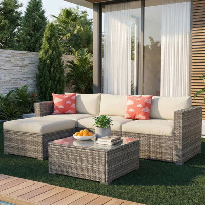 4 Person Sectional Seating Group with Cushions