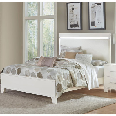 Lit double de style moderne avec tête de lit en similicuir, taille à DEL blanc brillant et revêtement