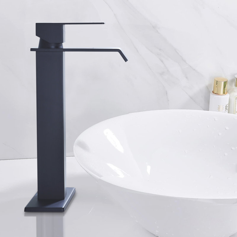 Single-handle Bathroom Faucet with Drain Assembly, Matte Black