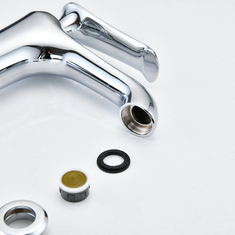 Single-Hole Single-handle Bathroom Faucet, Chrome