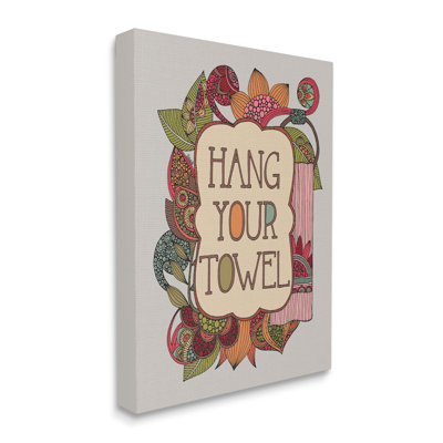 «Hang Your Towel Intricate Floral Mandala Shapes» par Valentina Harper - cadre flottant, impression