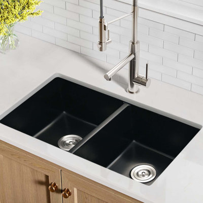 32" L X 18" W Double Bowl Undermount Kitchen Sink With Basket Strainer