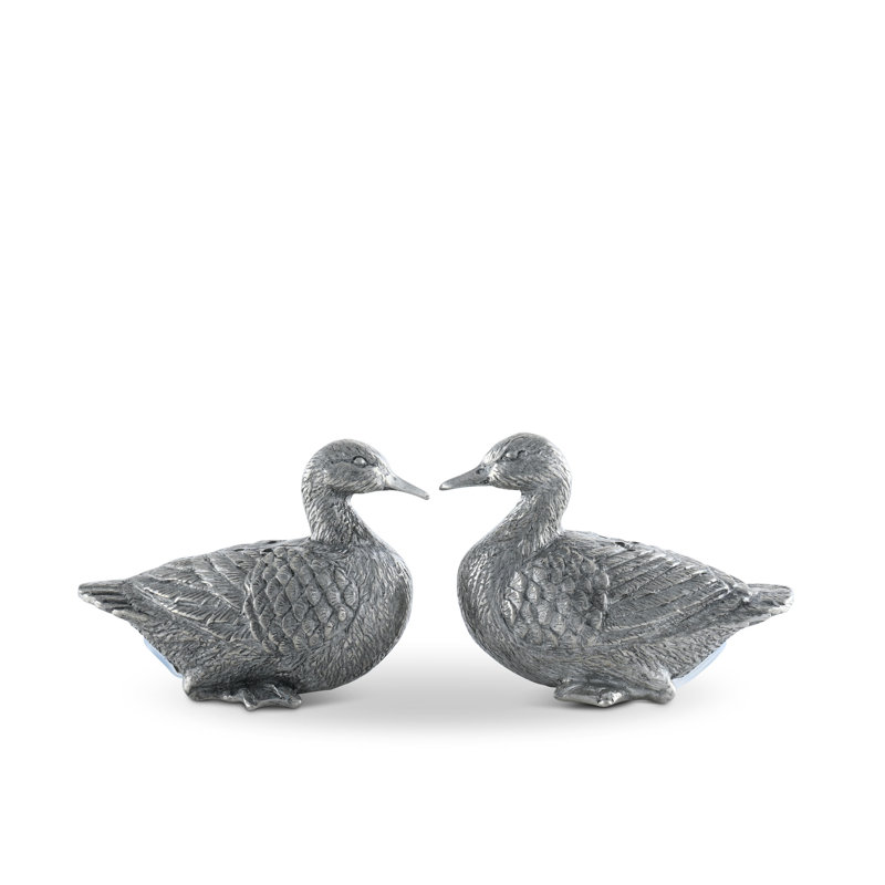 Morning Hunt Salt And Pepper Shaker Set