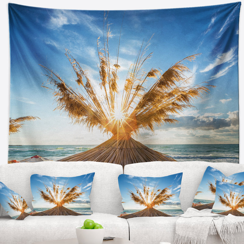 Tapisserie «Seascape Vive Sunrise on Sandy Beach», H 32 po x l 39 po