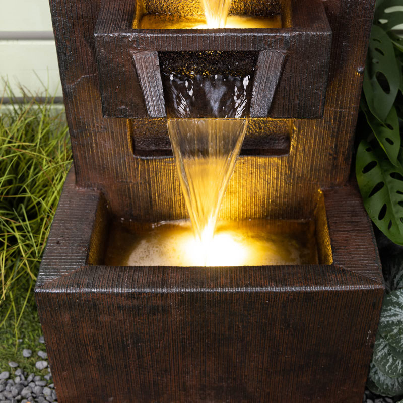 Fontaine avec lumière Antipas