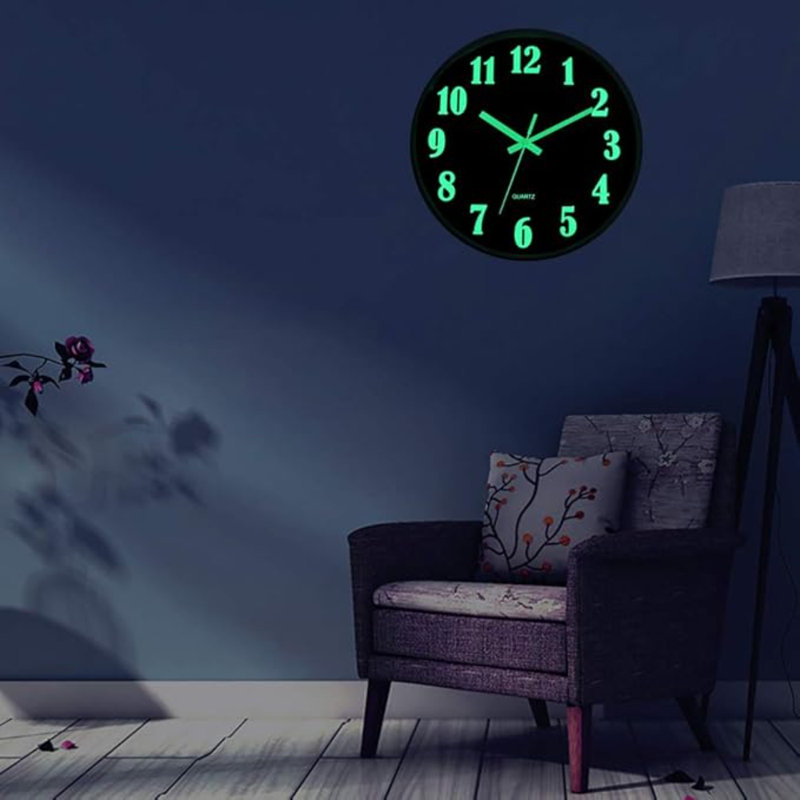 Horloge Jofomp Glow In The Dark, horloges murales silencieuses modernes à pile de 12 pouces à piles, horloge murale de nuit pour le décor du salon, horloge murale décorative pour la cuisine (vert)