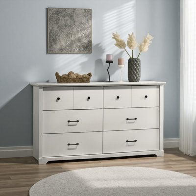 Commode à tiroirs l 57 po avec poignées noires