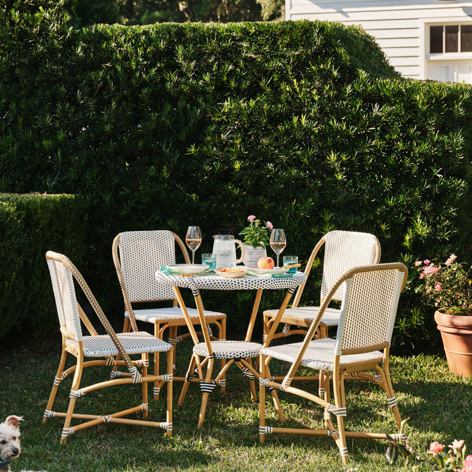 Ellie 30" Patio Bistro Table, Black/White