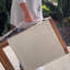 Chaise de patio pliante en bois massif