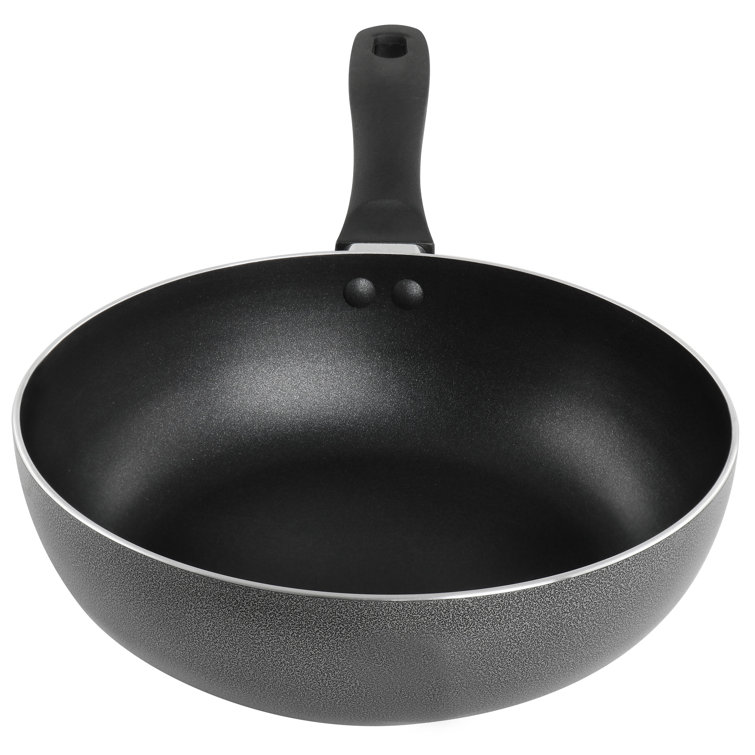 https://assets.wfcdn.com/im/67356302/resize-h755-w755%5Ecompr-r85/2413/241395977/Oster+9.5%27%27+Non-Stick+Aluminum+Wok+with+Lid.jpg