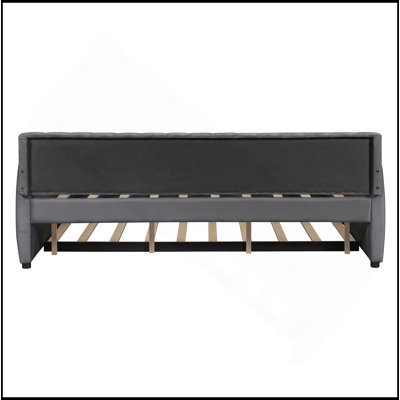 Upholstered Daybed With Trundle by Everly Quinn