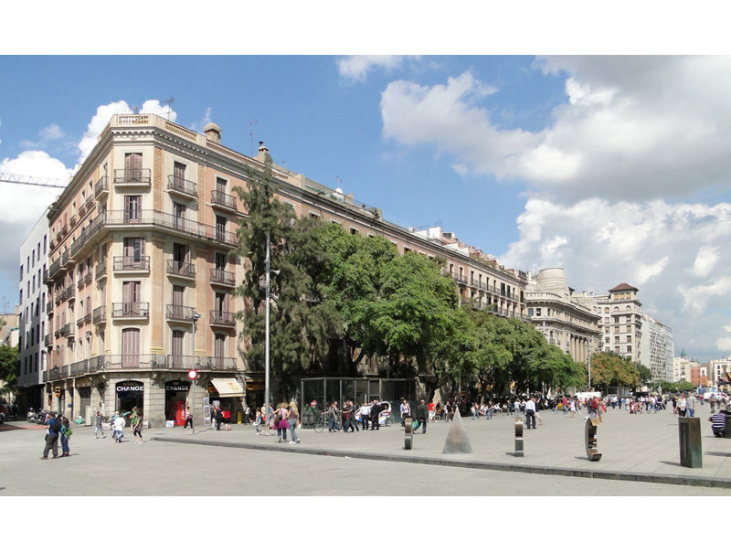 Placa Nova, Barcelona, Spain, 24'' H x 40'' W