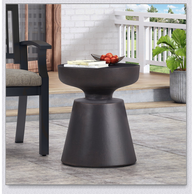 Table d'appoint d'extérieur en béton léger