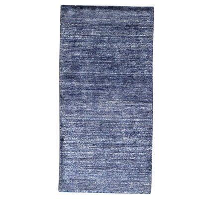 Tapis bleu foncé noué à la main de haute qualité