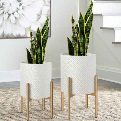 Katelynd Handmade Metal Pot Planter