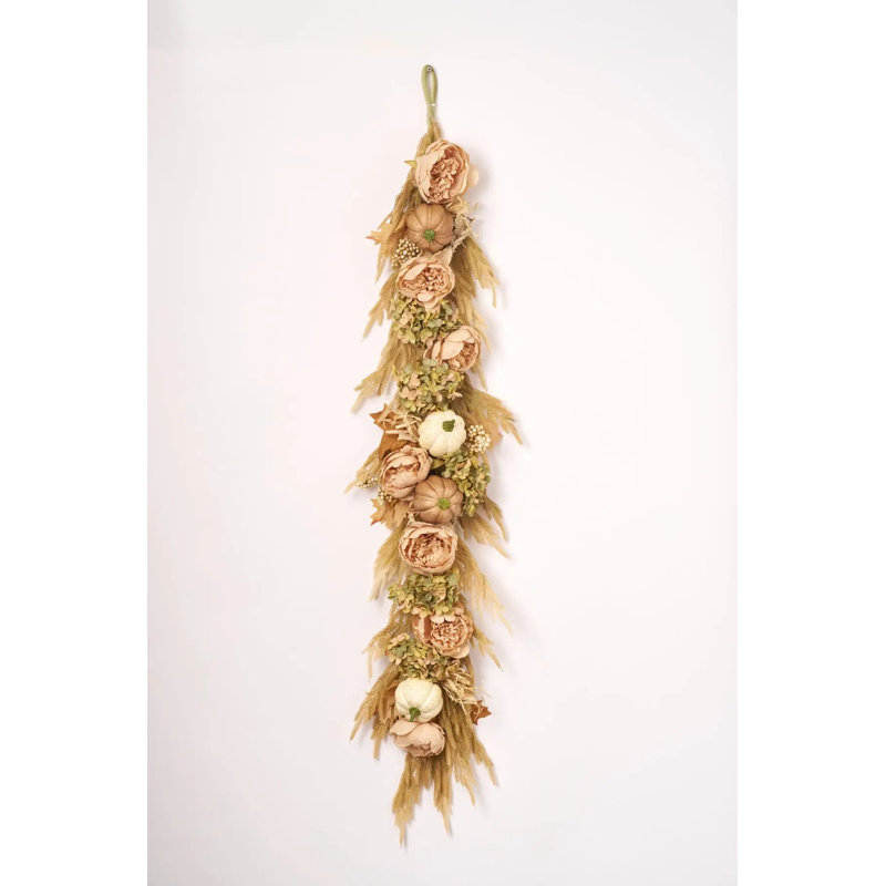 Chemin de table Pumpkin Meadow - pin Norfolk beige, pivoine, hortensia vert et crème / brun