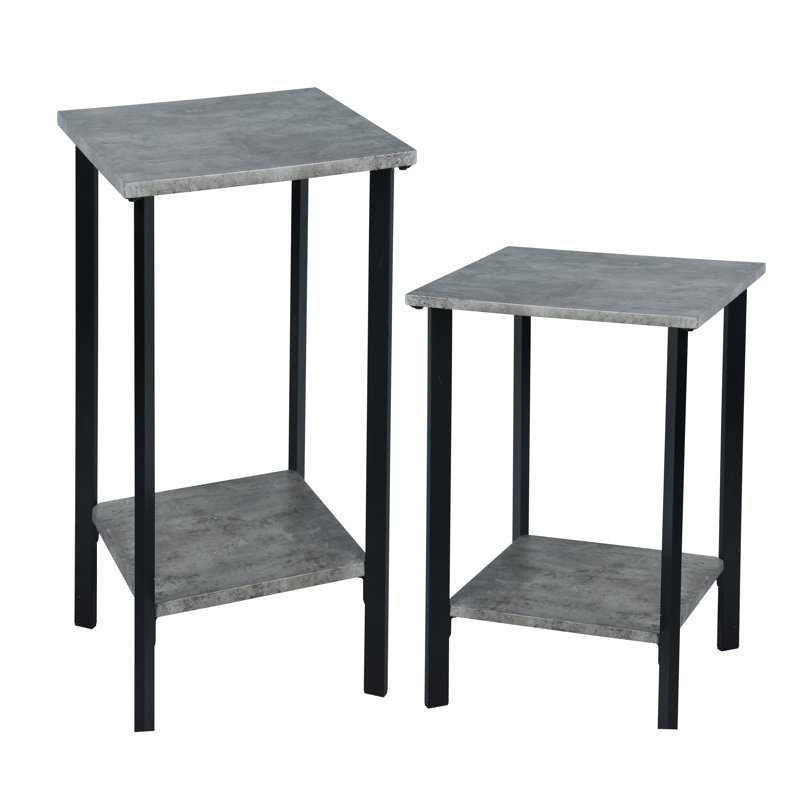 Table d'appoint en ciment gris