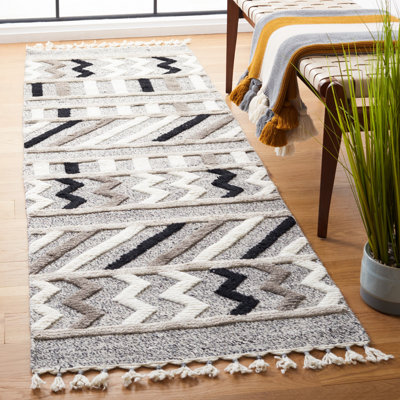 Kal Hand Knotted Geometric Indoor/Outdoor Rug