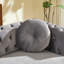 Canapé Chesterfield en velours avec coussins ronds-1052513653