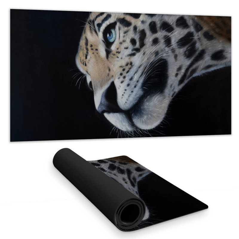 Realistic leopard face - 15.75"x31.50" Desk mat