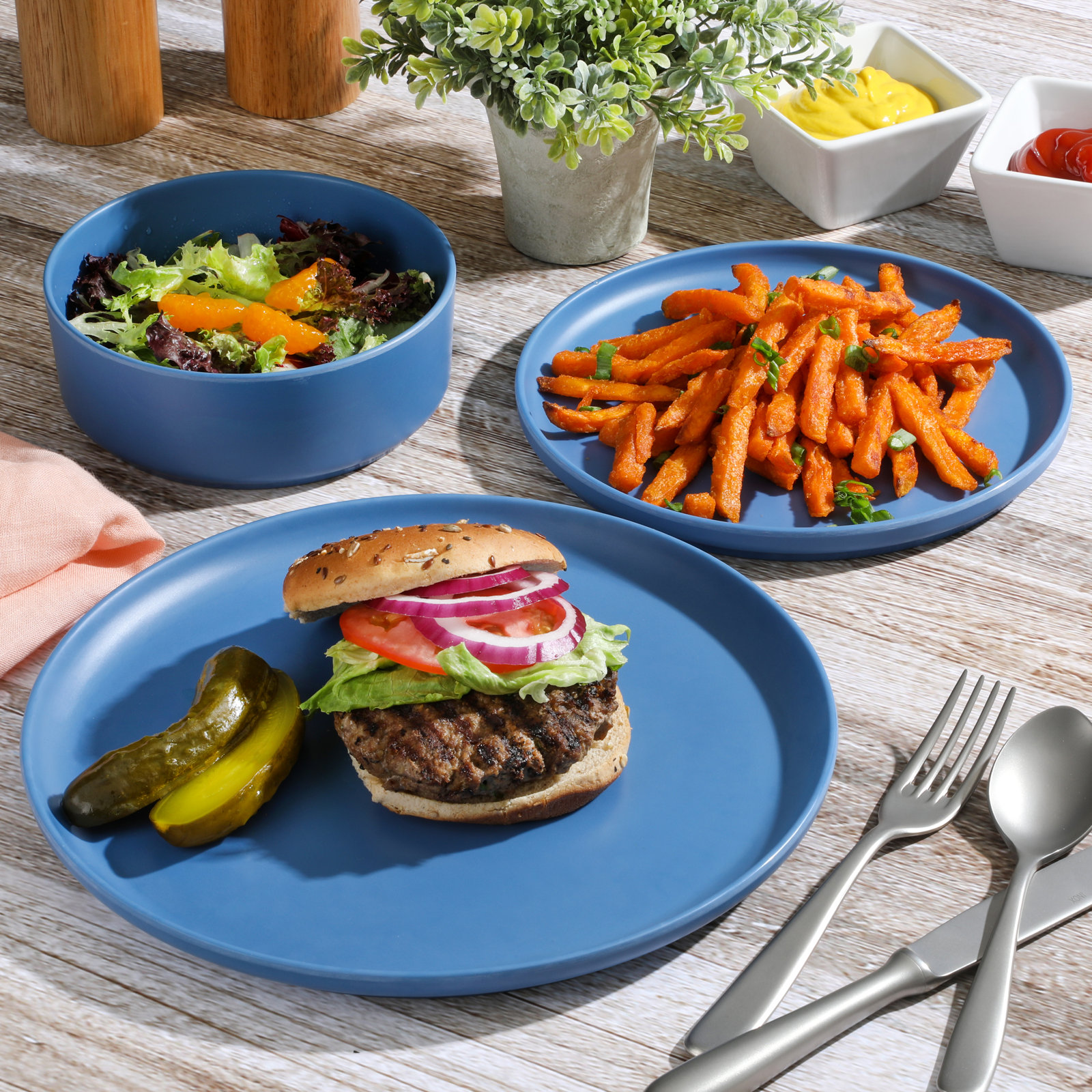 Canyon Crest Dinnerware Set, Blue