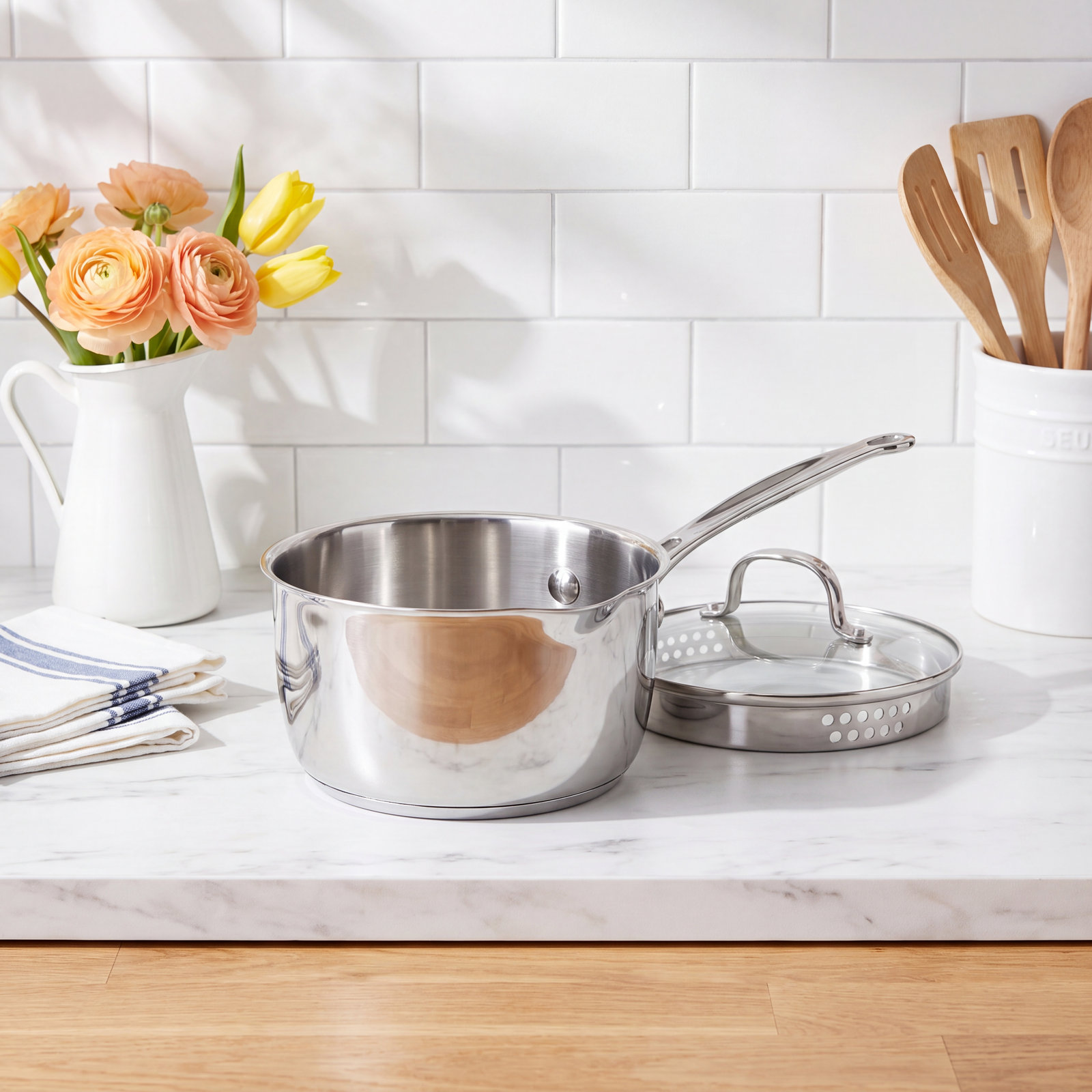 Cuisinart Chef's Classic Stainless Saucepan, 2 Qt. Incorrect Joint