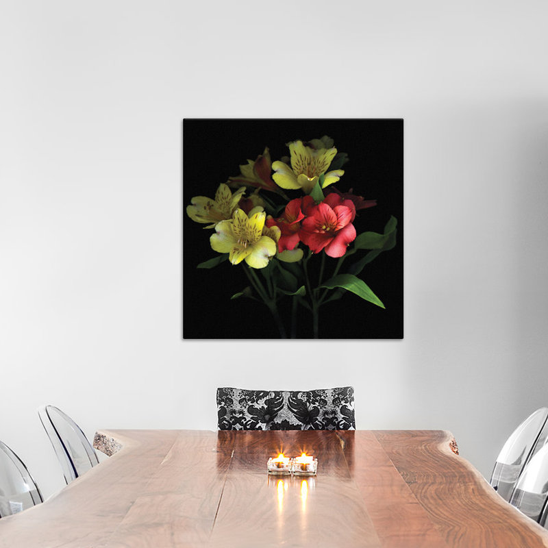 Célébration, impression sur toile tendue, H 18 po x l 18 po x P 1,5 po, Toile avec cadre noir, Pas de tapis