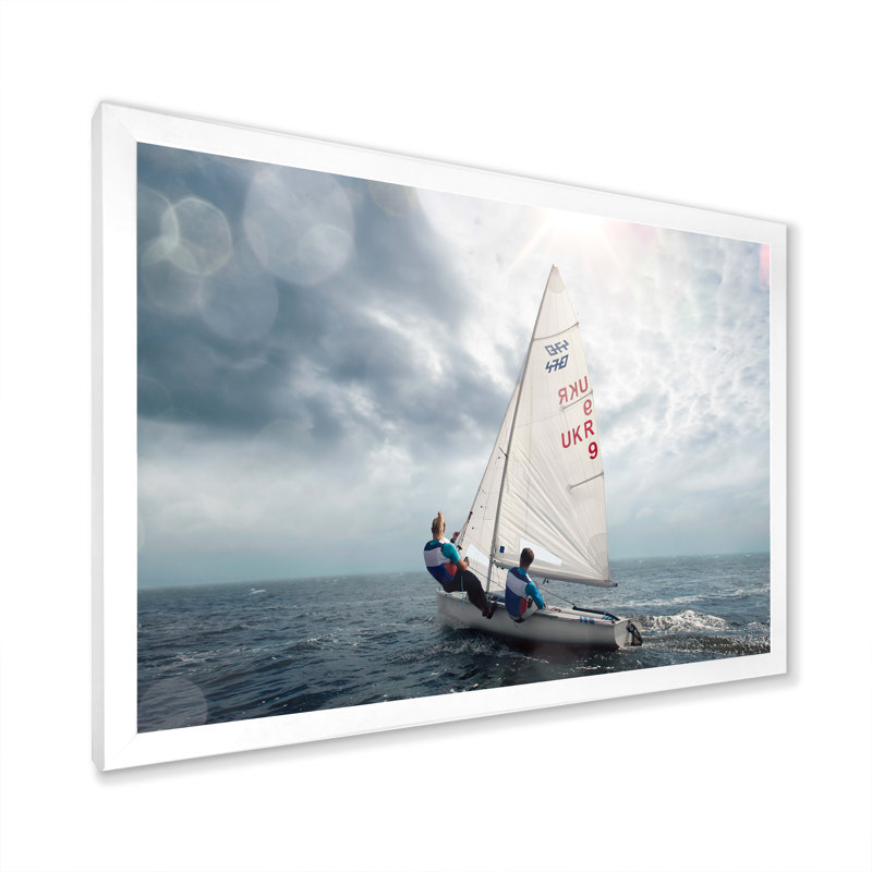 «Race Yachting Sailing Regatta I», reproduction sur toile, H 34 po x l 44 po, Cadre photo noir