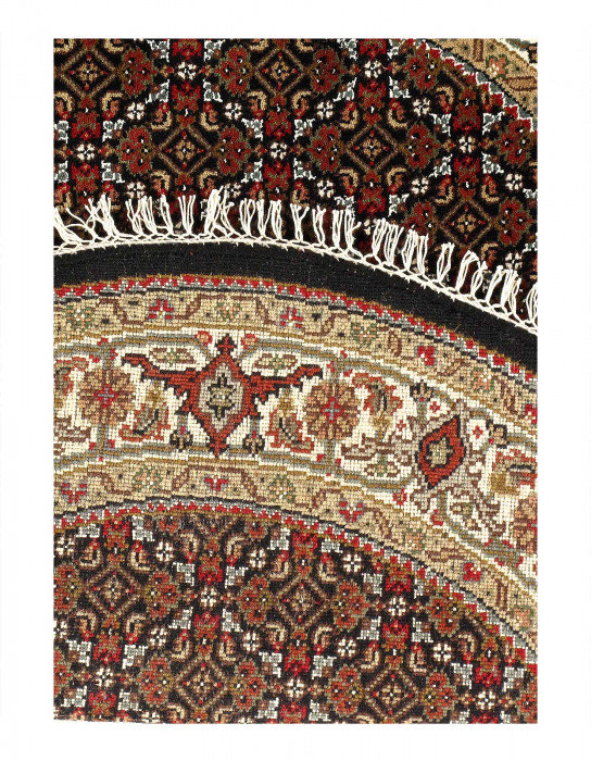 Tapis noir unique de 3 pi 4 po x 3 pi 4 po Dreux